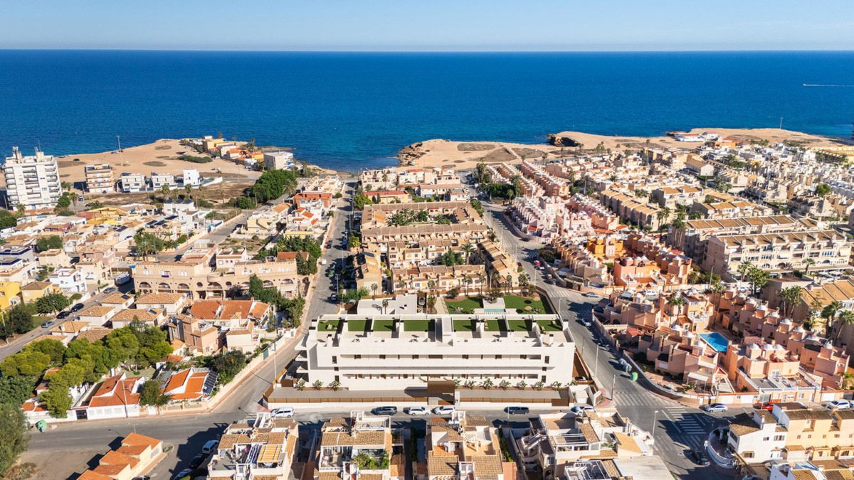 Almaia Living - Villa, Torrevieja: Foto 4 van 15