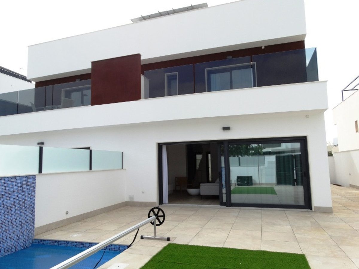 Rambla Beach Semis, Pilar de la Horadada: Photo 1 of 15