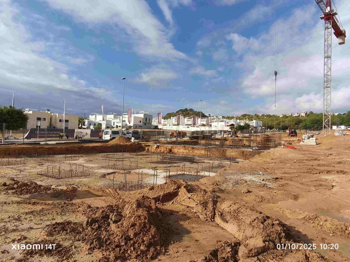 Residencial Sol Natura II, San Miguel de Salinas: Foto 2 van 15
