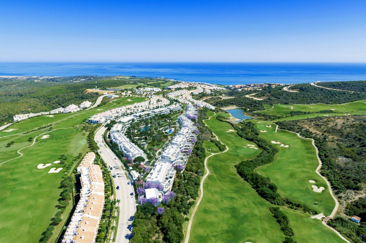 Serenity Frontline Golf Homes and Beach Club - Phase V, Sotogrande: Foto 2 van 14