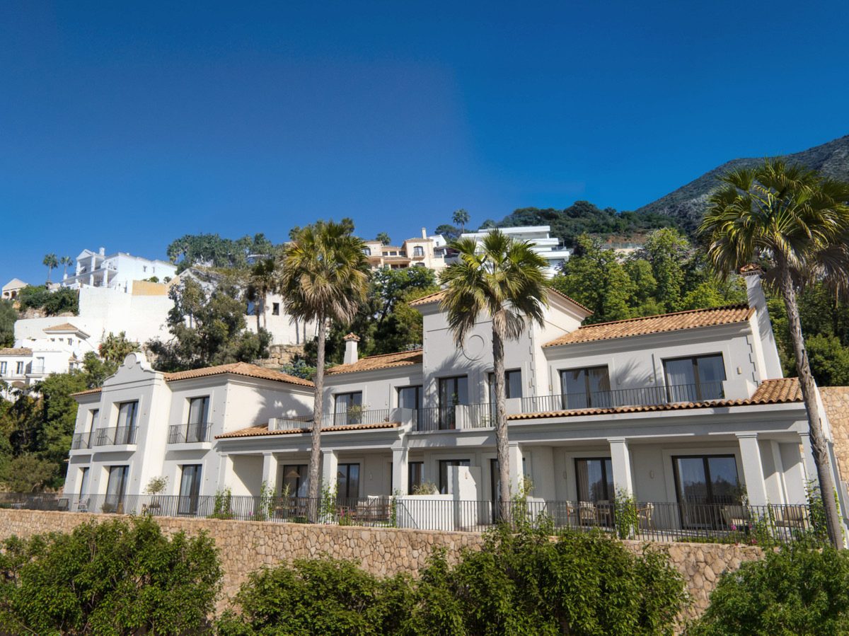 The Views Residences, Istán: Foto 1 van 8