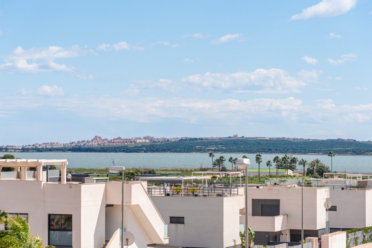 Villas Las Lagunas, Rojales (Ciudad Quesada): Photo 3 of 15